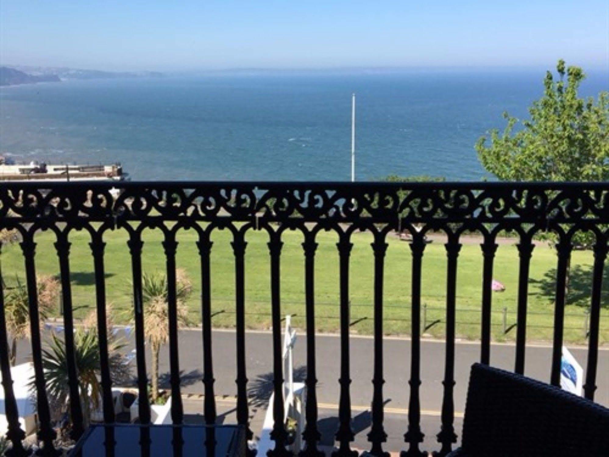 Headland View Boutique B&B トーキー エクステリア 写真